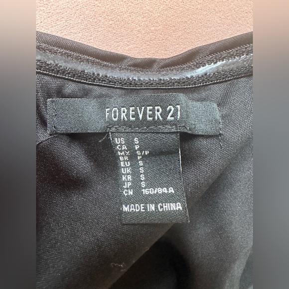 stretchy sequin mini dress in mint condition. - Picture 6 of 17